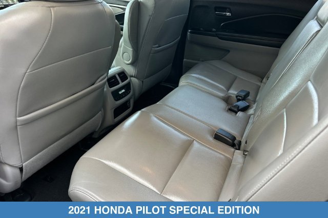 Certified 2021 Honda Pilot Special Edition image 13