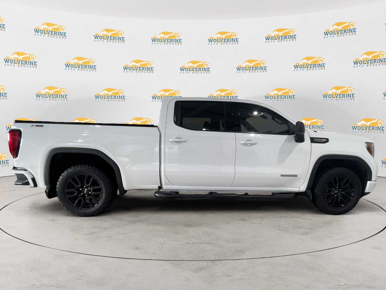 Used 2020 GMC Sierra 1500 Elevation w/ Elevation Value Package image 6