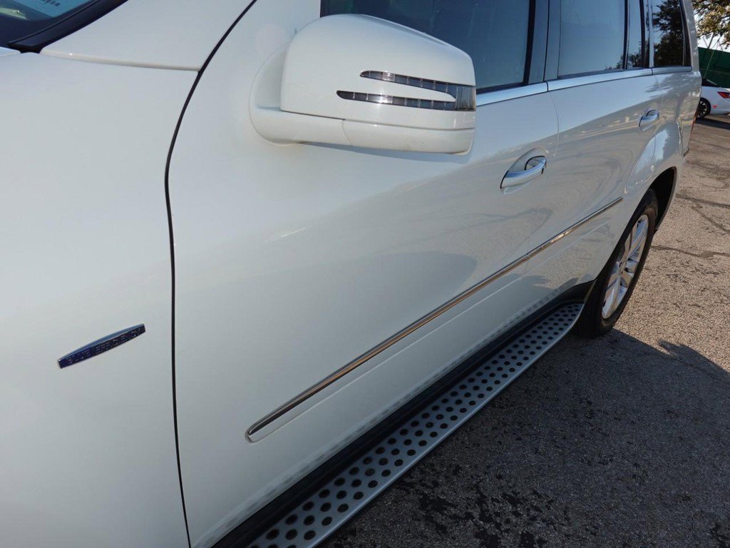 Used 2012 Mercedes-Benz GL 320 BlueTEC 4MATIC image 10