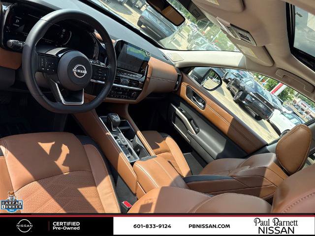 Certified 2025 Nissan Pathfinder Platinum w/ Cargo Package FWD image 26