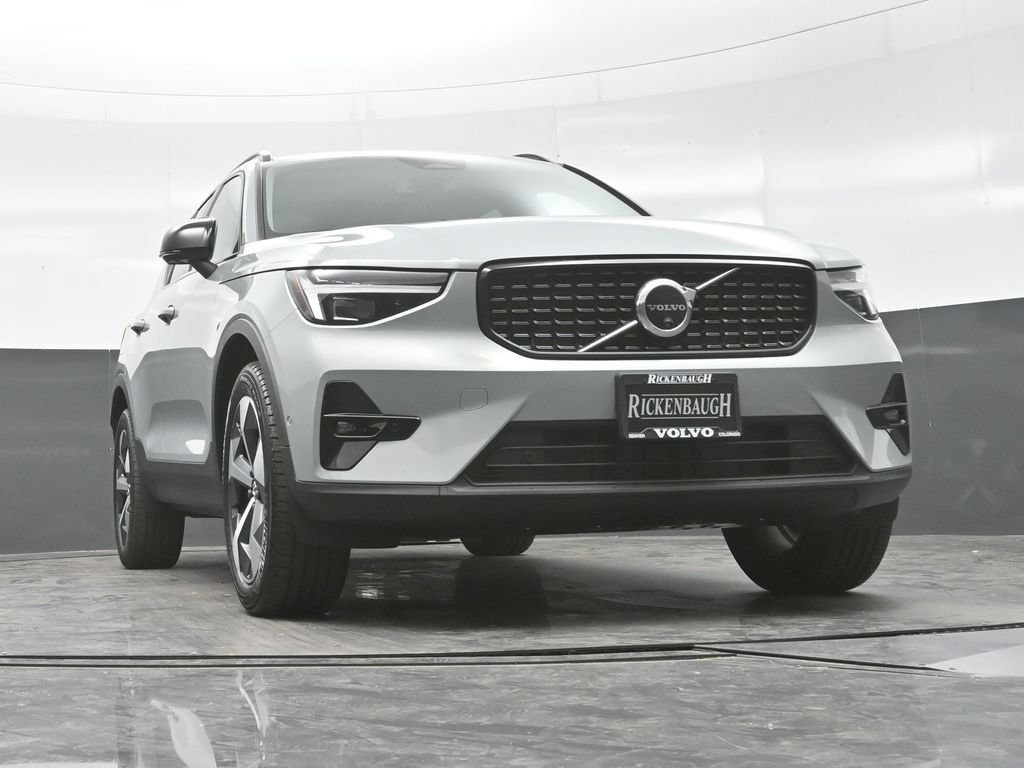 New 2026 Volvo XC40 B5 Plus w/ Protection Package Premier AWD/4WD image 22