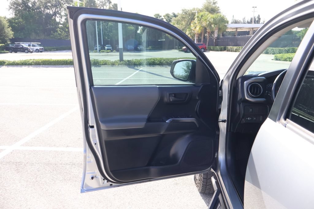 Used 2021 Toyota Tacoma SR5 RWD image 16