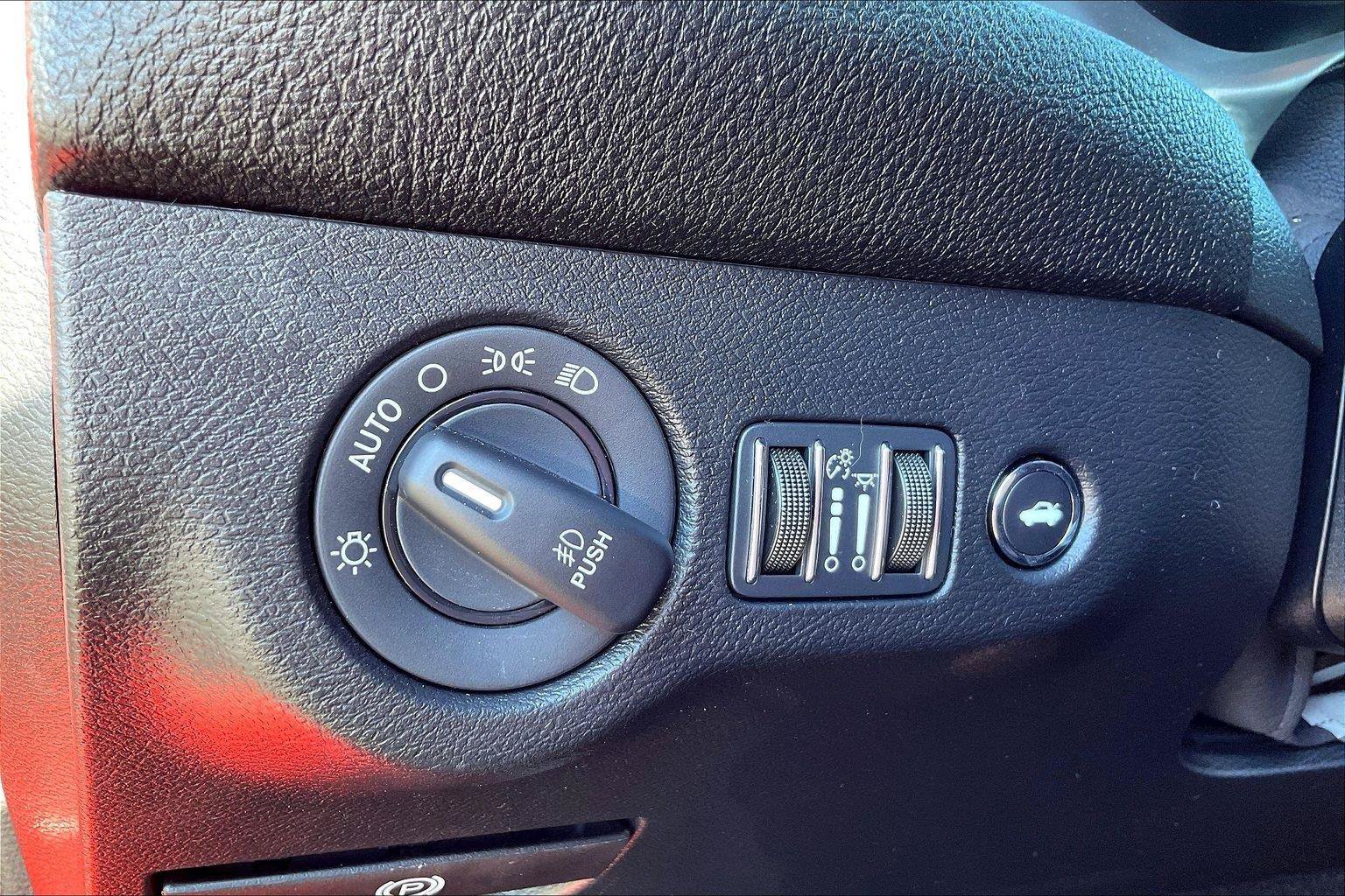 Used 2022 Dodge Challenger R/T Scat Pack w/ Driver Convenience Group RWD image 71