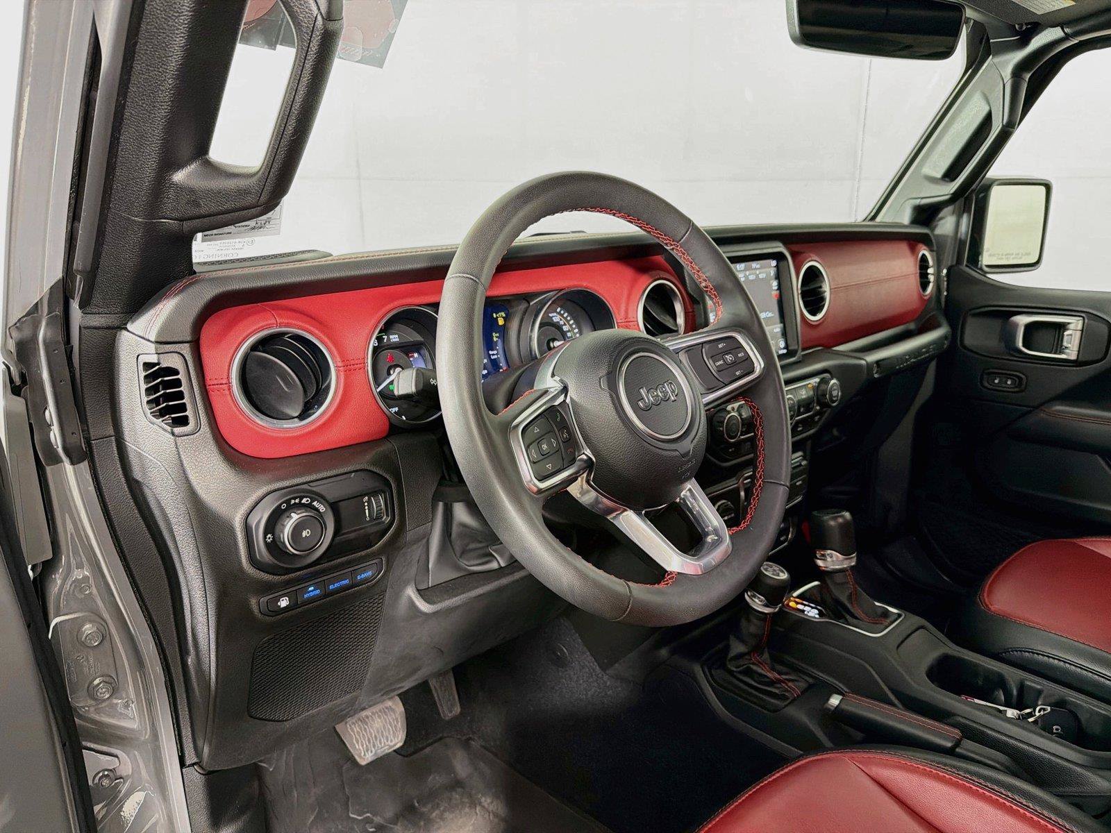 Used 2023 Jeep Wrangler Unlimited Rubicon 4xe AWD/4WD image 16