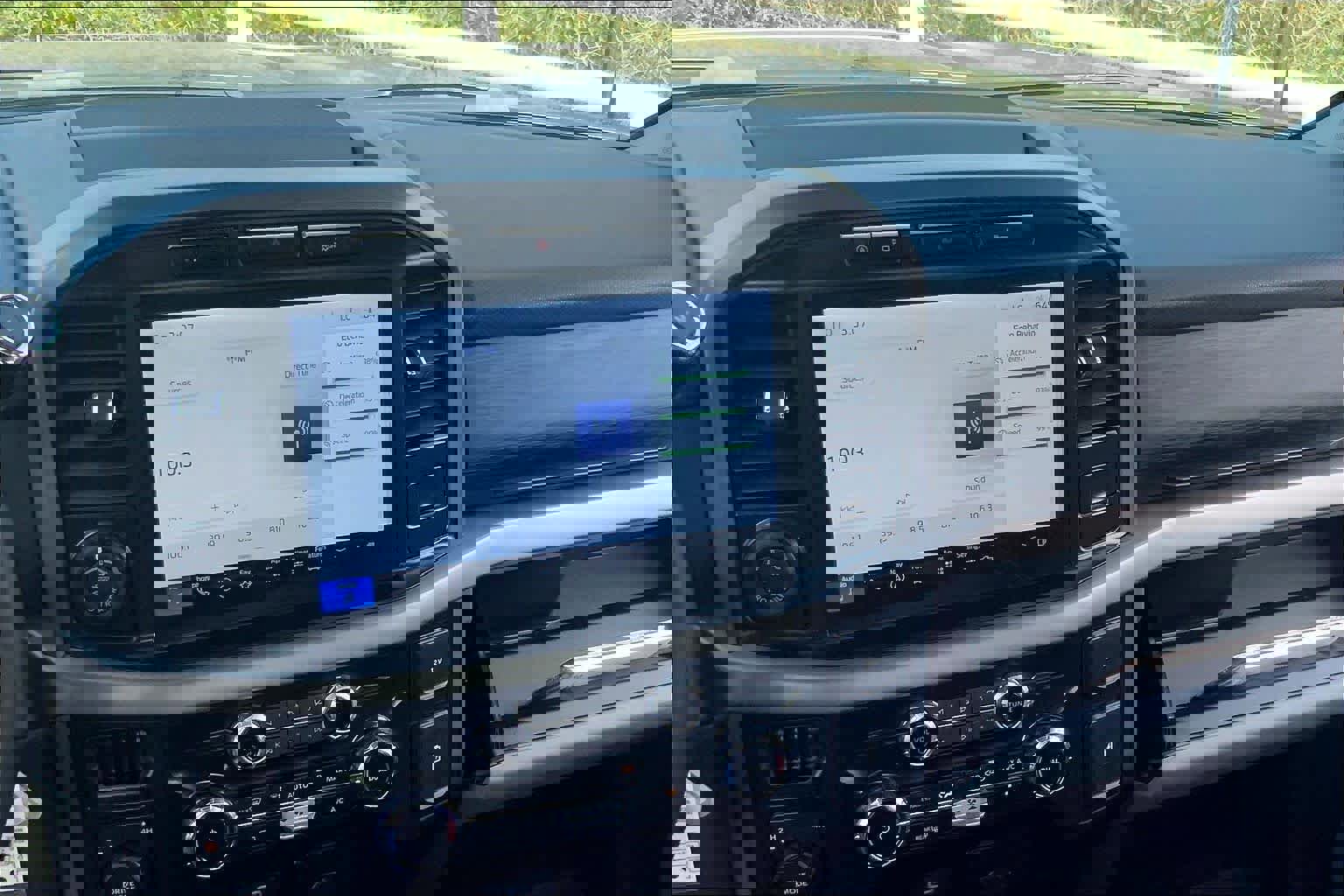 Used 2024 Ford F150 XLT AWD/4WD image 7