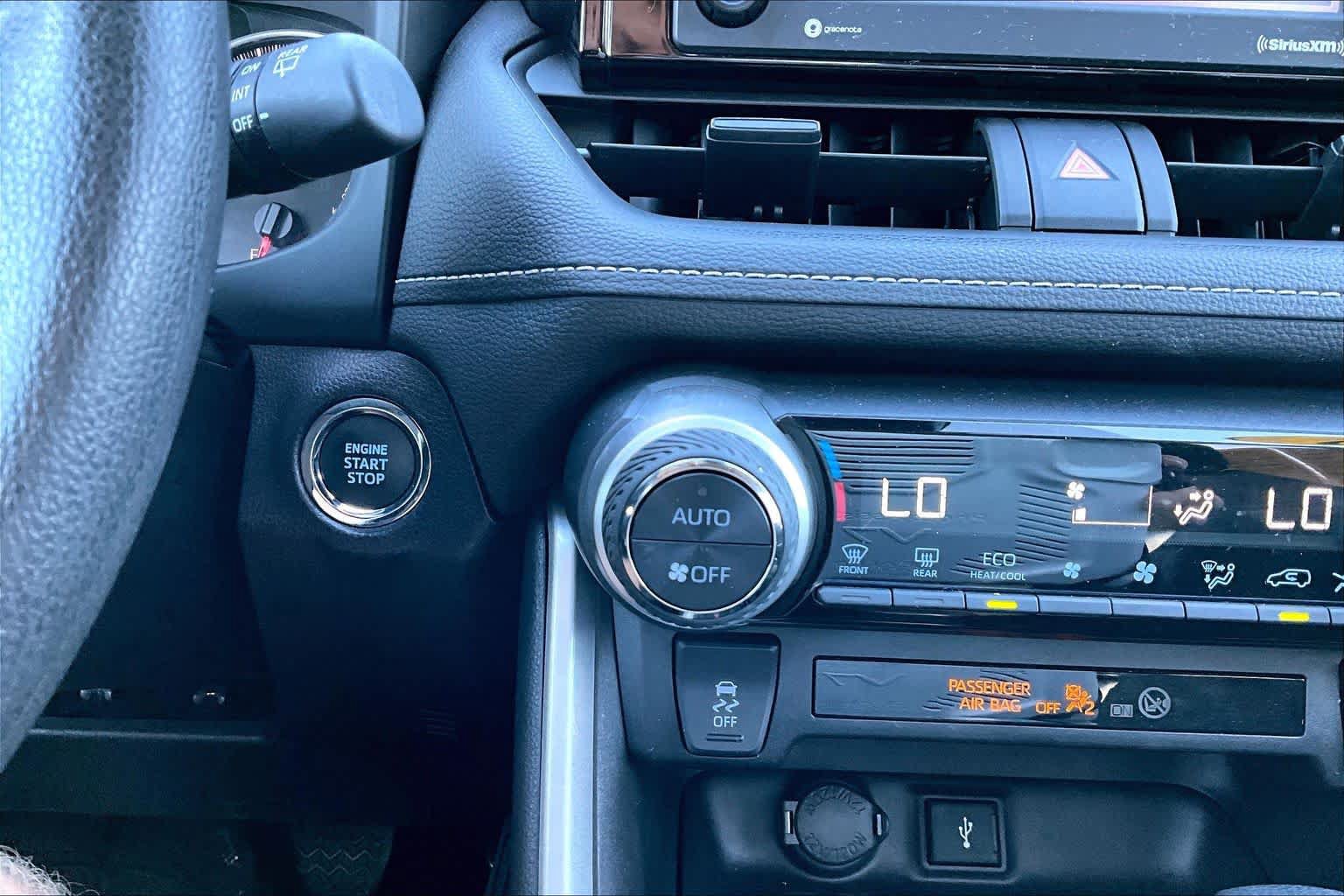 Certified 2022 Toyota RAV4 XLE AWD/4WD image 34