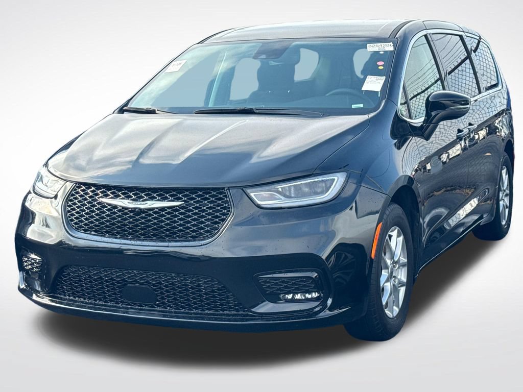 Used 2024 Chrysler Pacifica Touring-L FWD image 6