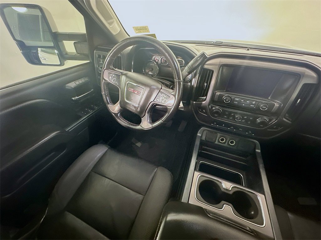 Used 2017 GMC Sierra 2500 SLT w/ All Terrain HD Package image 9