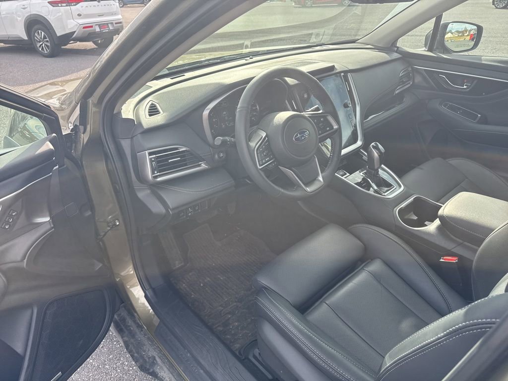 Certified 2025 Subaru Outback Limited image 9
