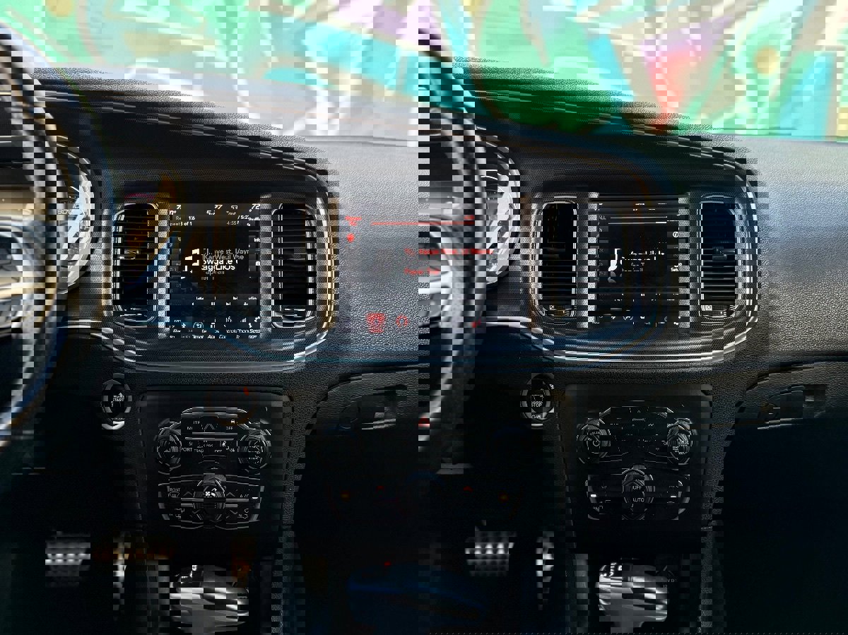 Used 2018 Dodge Charger R/T Scat Pack image 28