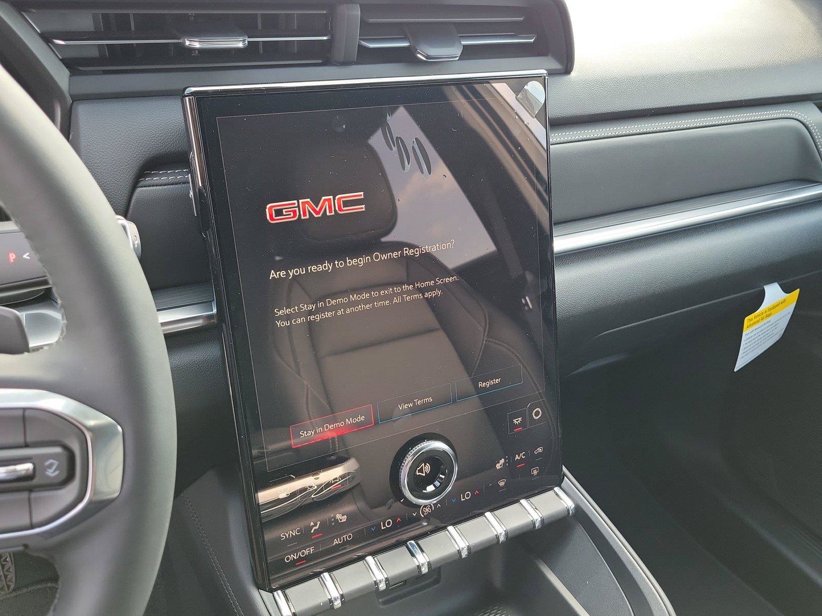 New 2027 GMC Terrain Elevation w/ Elevation Premium Package AWD/4WD image 26