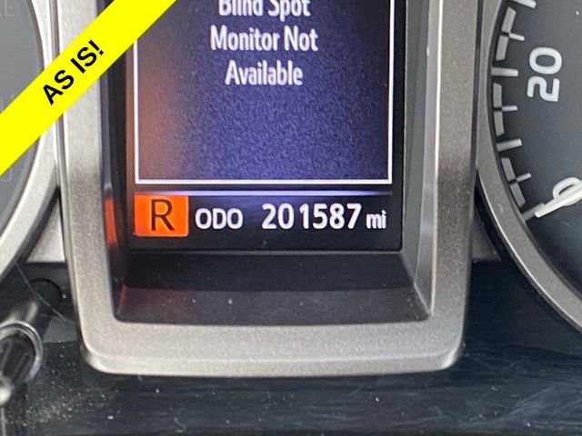 Used 2016 Toyota Tacoma Limited image 25