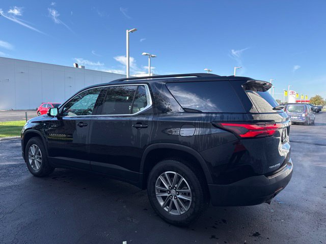 Used 2023 Chevrolet Traverse LT FWD image 4