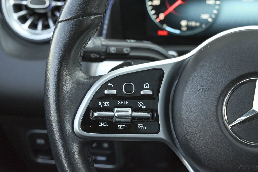 Used 2022 Mercedes-Benz GLB 250 image 22