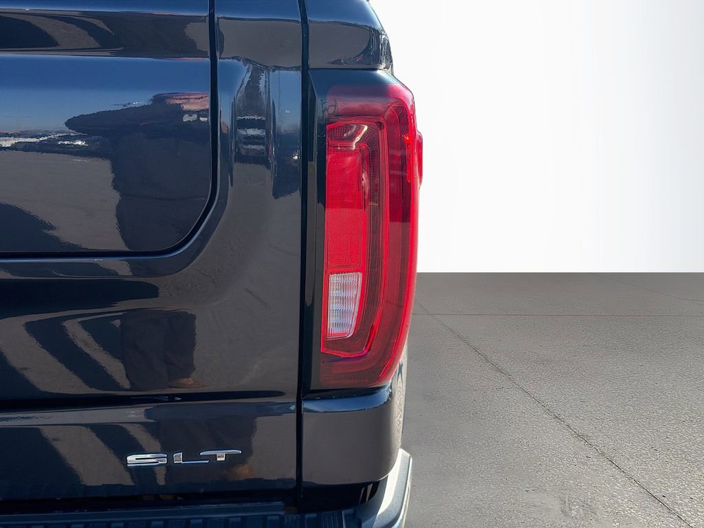 Used 2022 GMC Sierra 1500 SLT w/ X31 Off-Road Package image 12