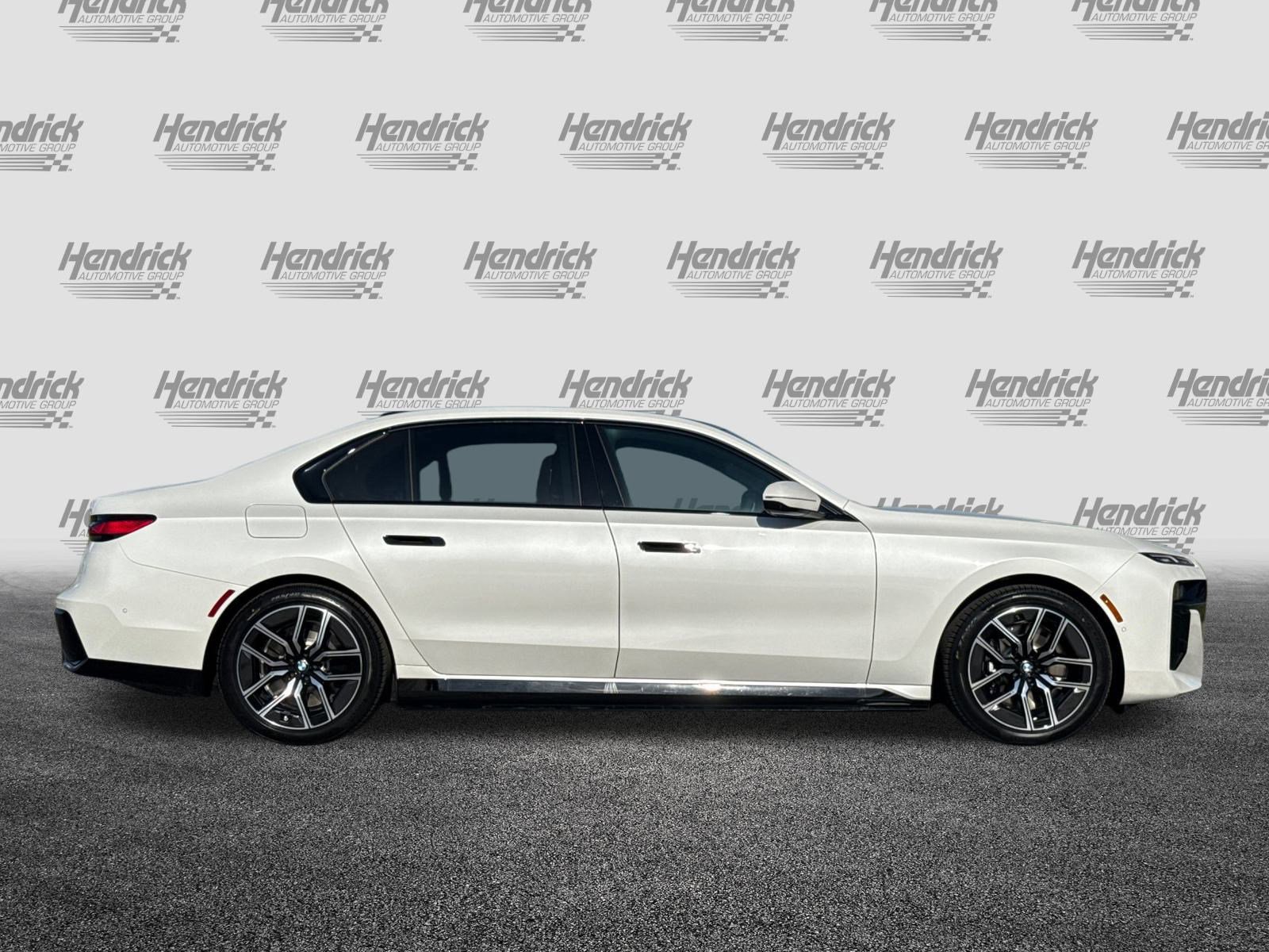 New 2026 BMW i7 xDrive60 w/ Premium Package image 5