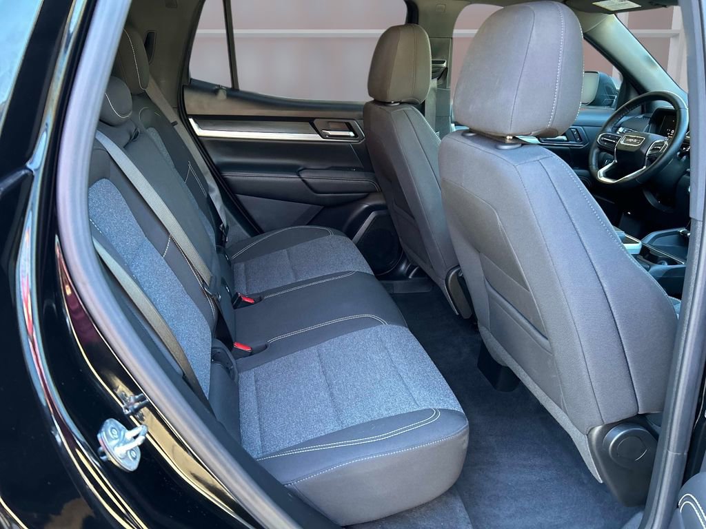 Used 2025 GMC Terrain Elevation AWD/4WD image 16