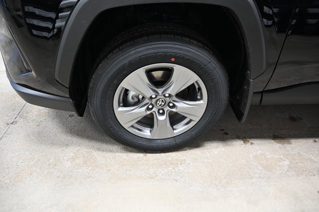 New 2025 Toyota RAV4 XLE image 28