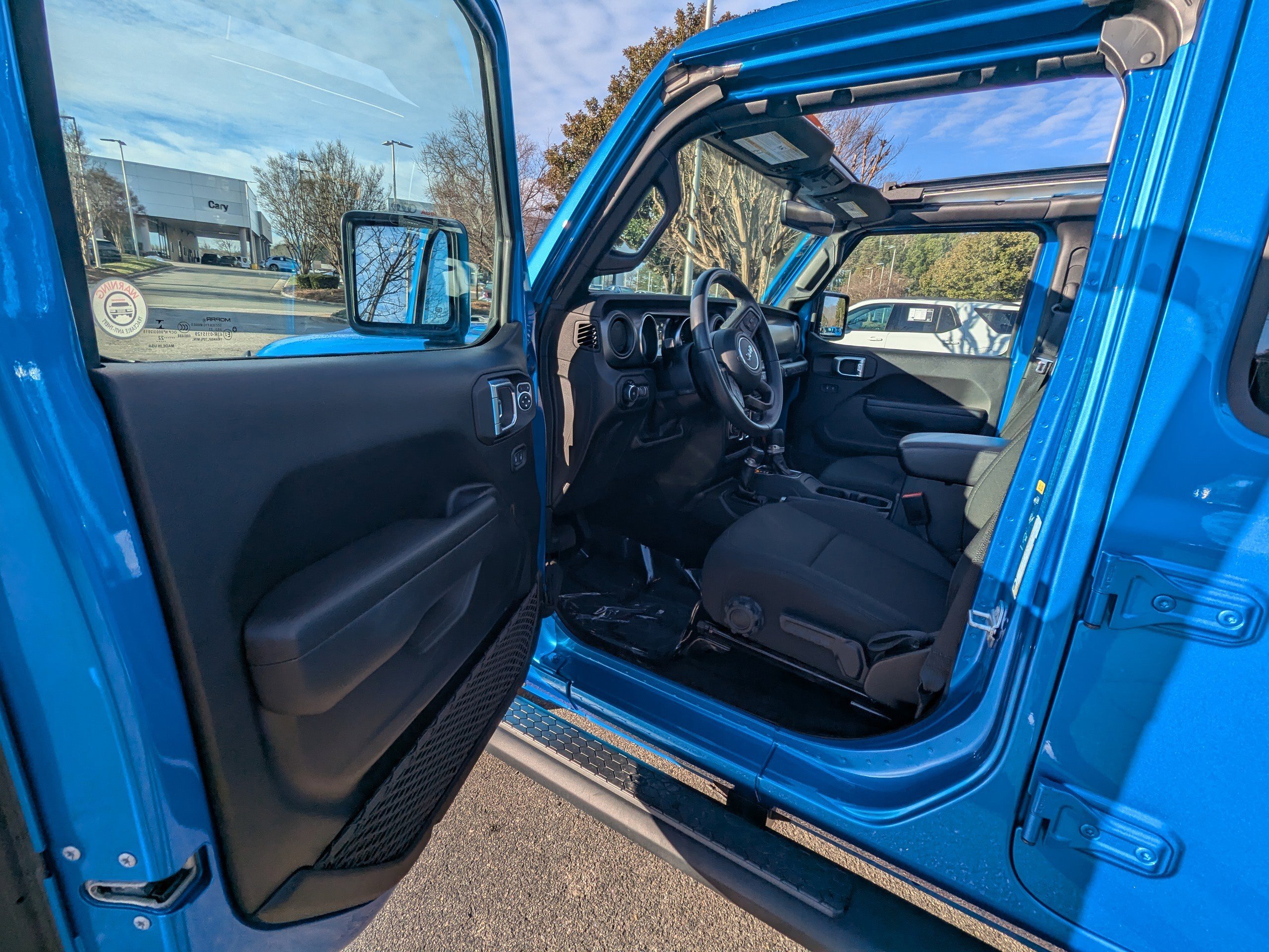 Certified 2022 Jeep Wrangler Sport S w/ Sun And Sound Package image 8