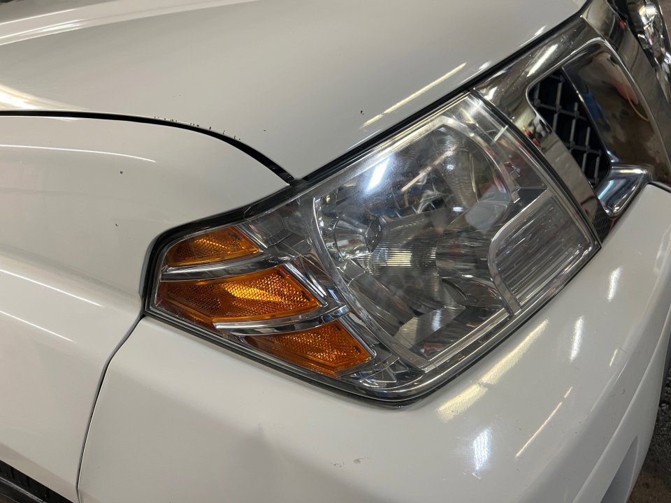 Used 2016 Nissan Frontier SV image 28