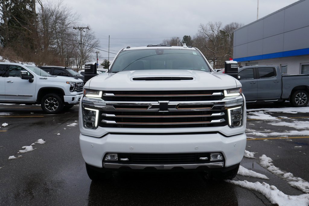 Used 2023 Chevrolet Silverado 2500 High Country w/ Technology Package image 3