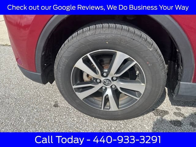 Used 2018 Toyota RAV4 XLE AWD/4WD image 16