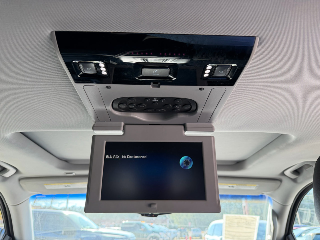 Used 2016 Cadillac Escalade ESV Premium image 41