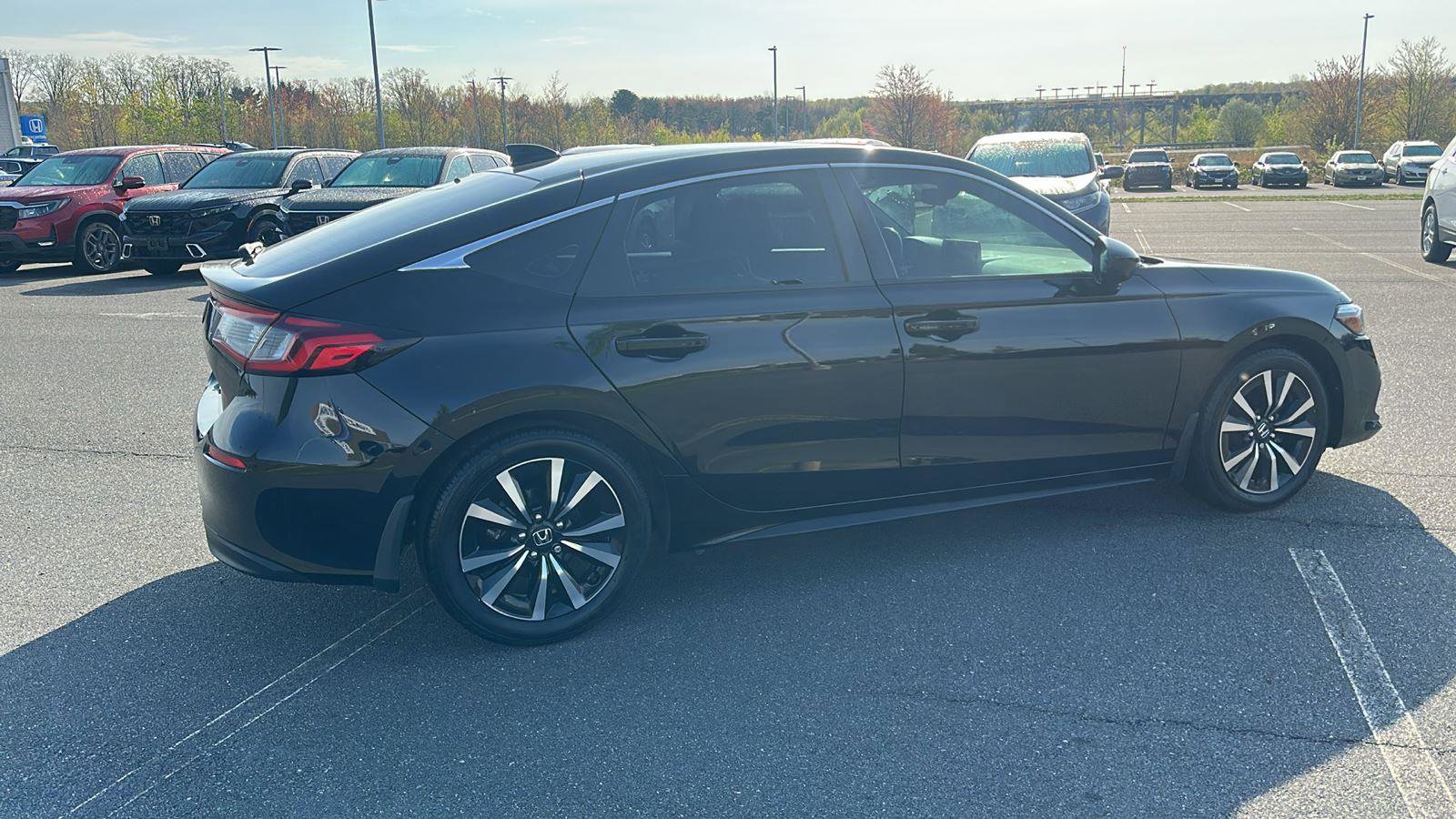 Used 2022 Honda Civic EX-L image 5