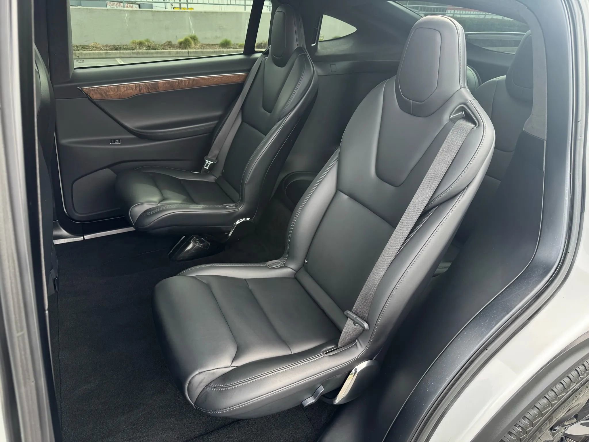 Used 2017 Tesla Model X 75D image 40
