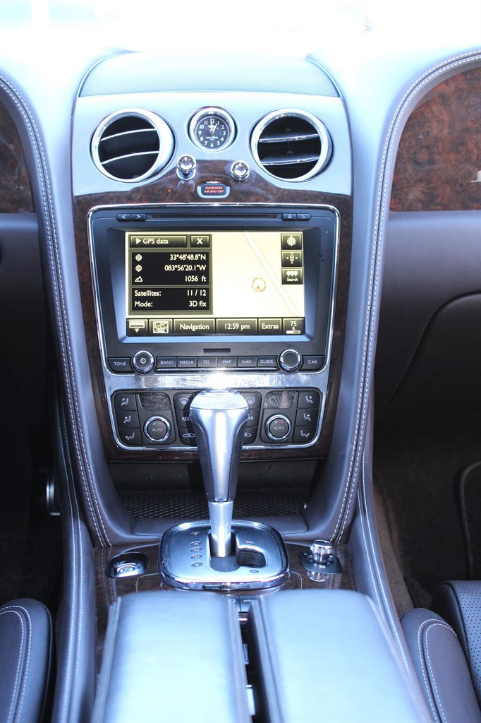 Used 2015 Bentley Flying Spur W12 image 14