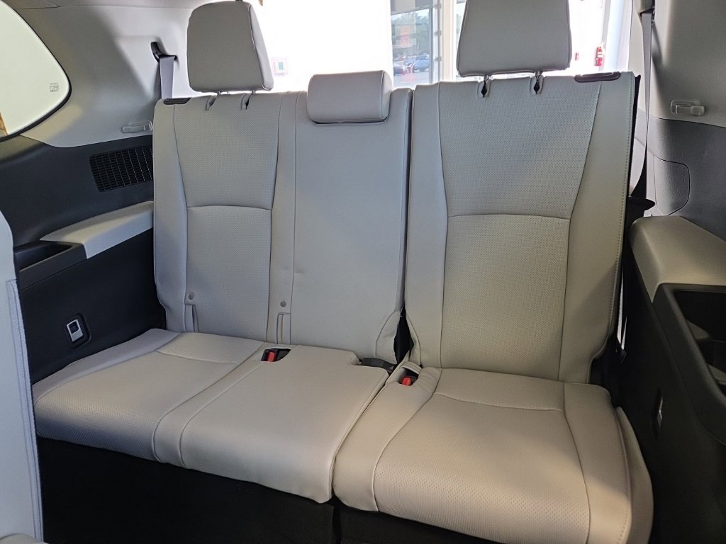 New 2025 Toyota Grand Highlander AWD image 15