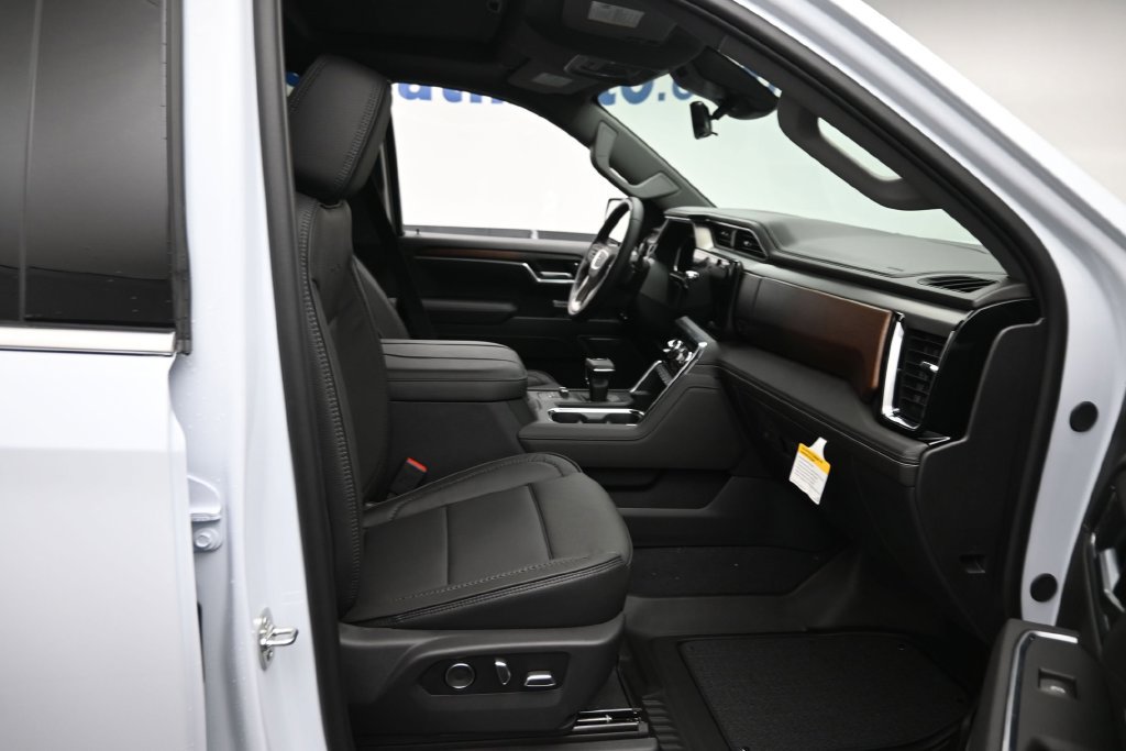 New 2026 GMC Sierra 1500 Denali AWD/4WD image 9