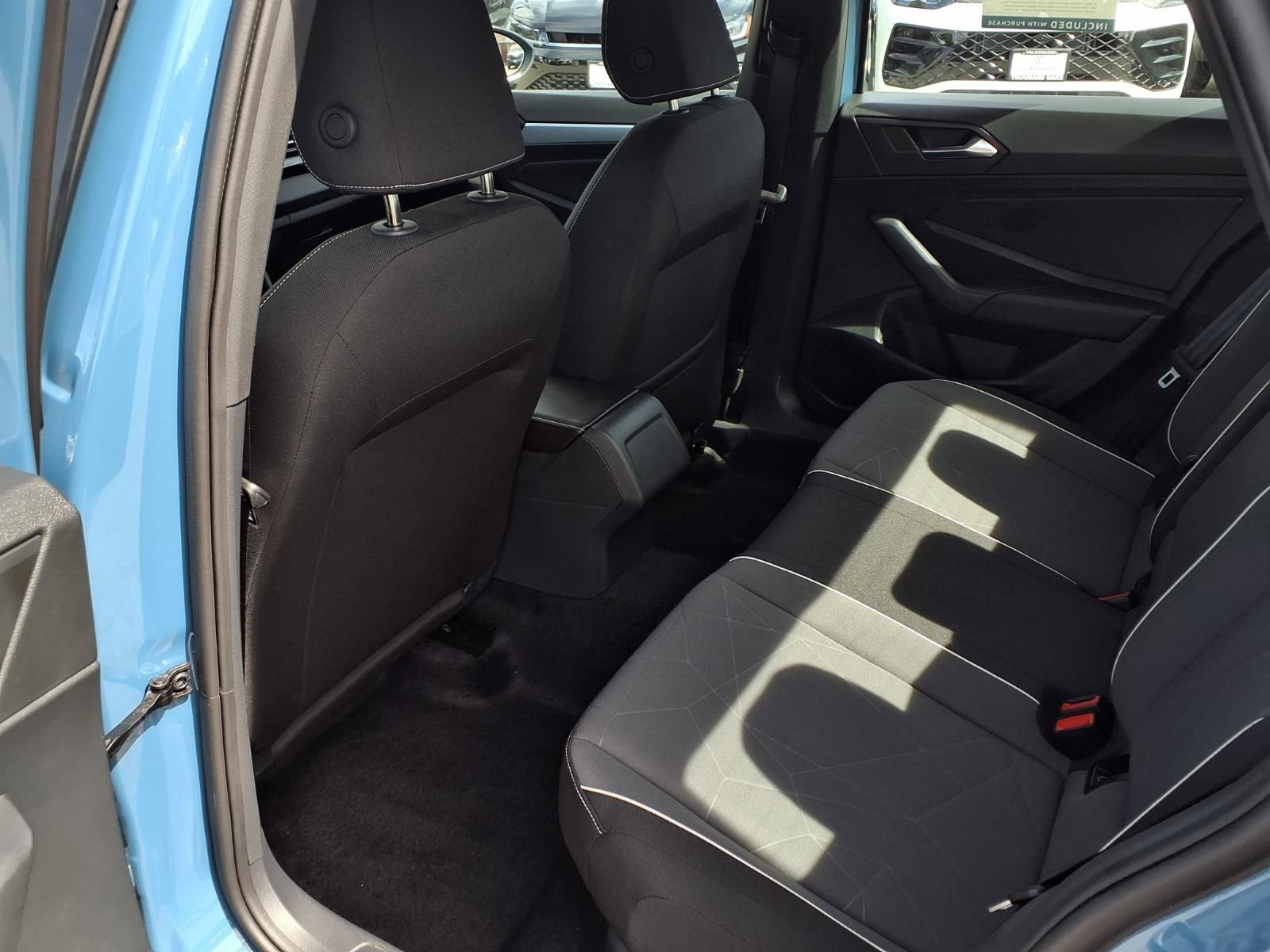 Certified 2025 Volkswagen Jetta Sport image 20