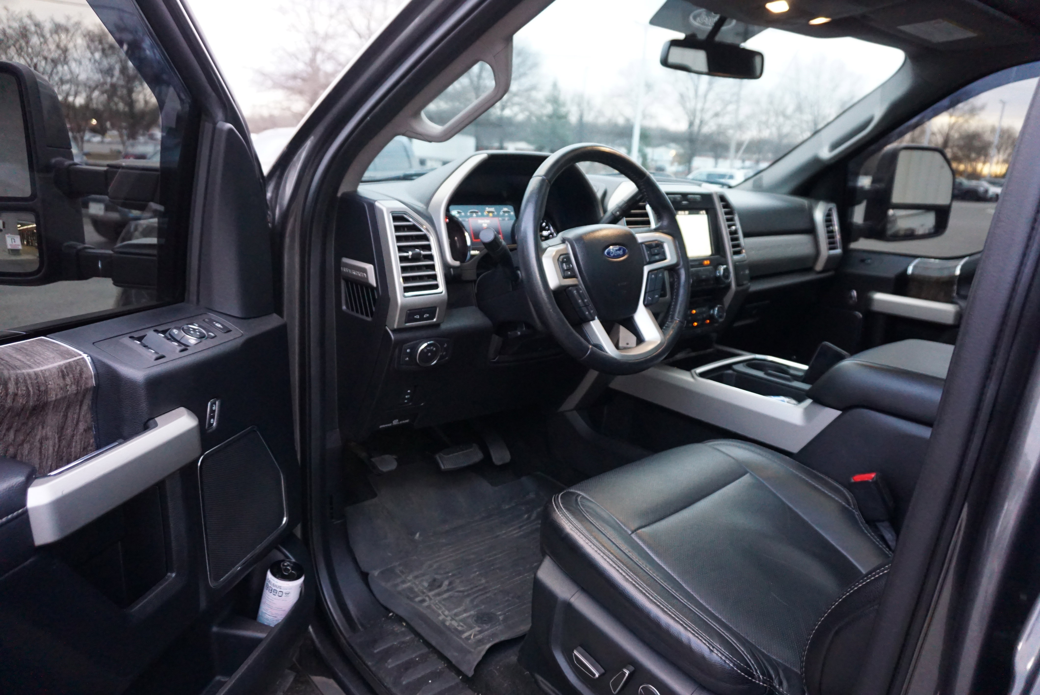 Used 2017 Ford F250 Lariat w/ FX4 Off-Road Package image 7