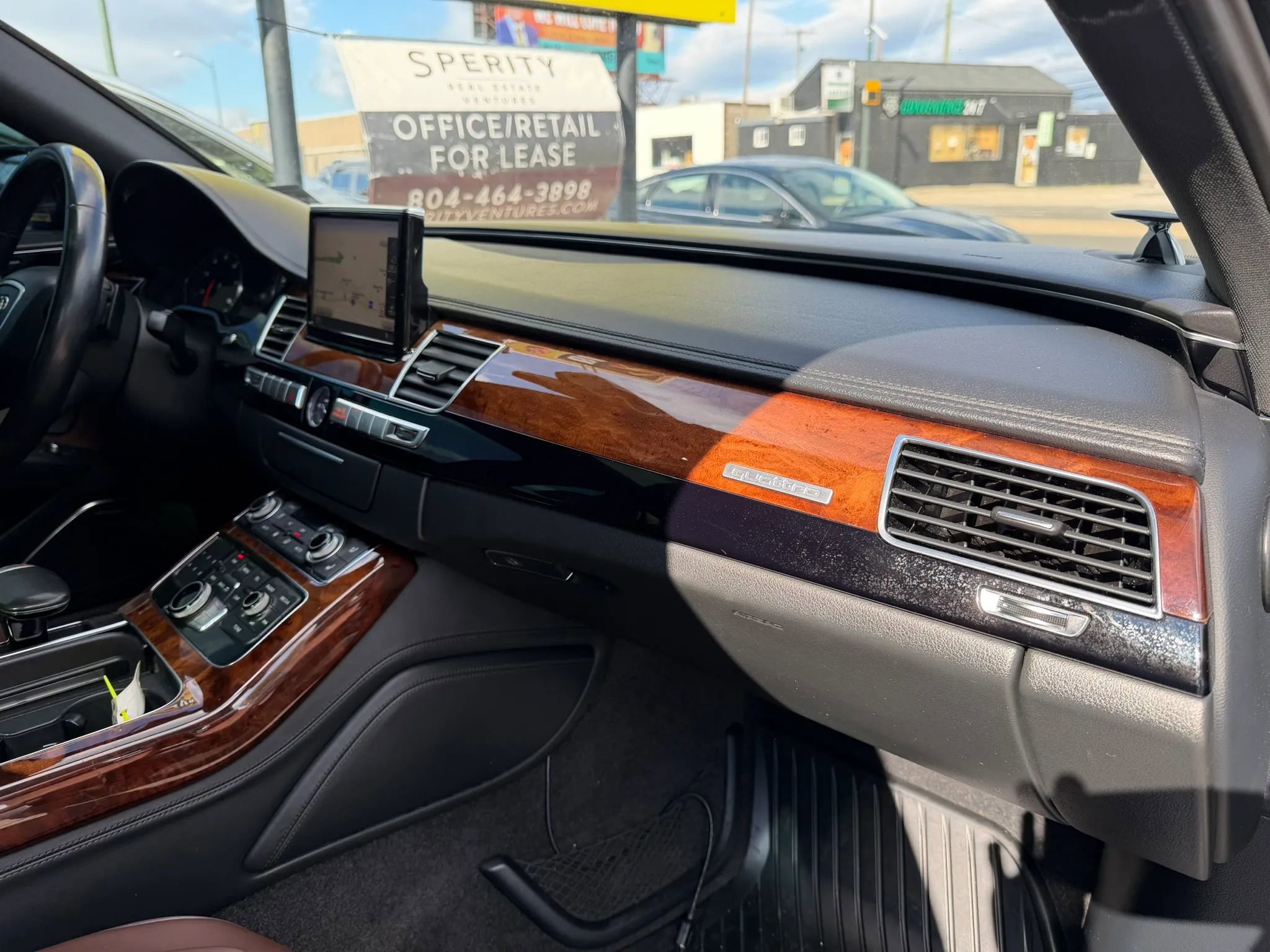 Used 2012 Audi A8 L 4.2 image 9