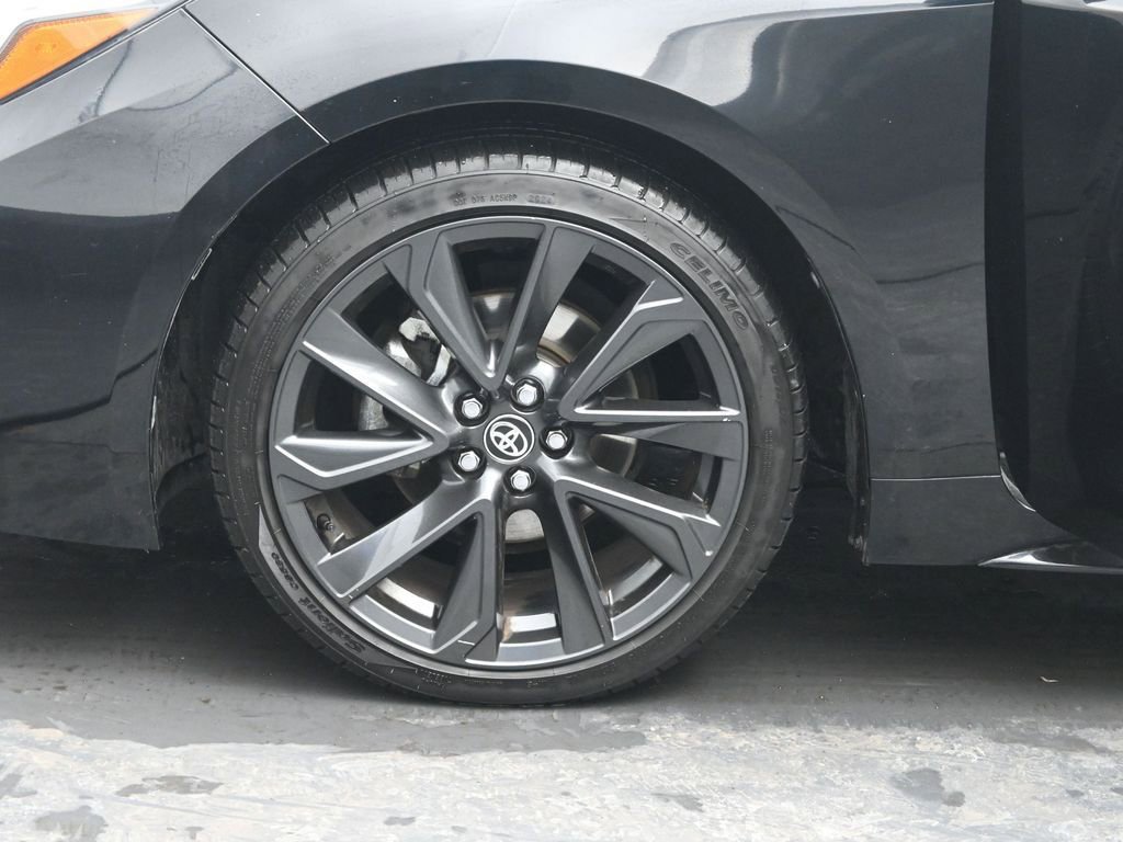 Used 2024 Toyota Corolla SE w/ SE Premium Package image 34