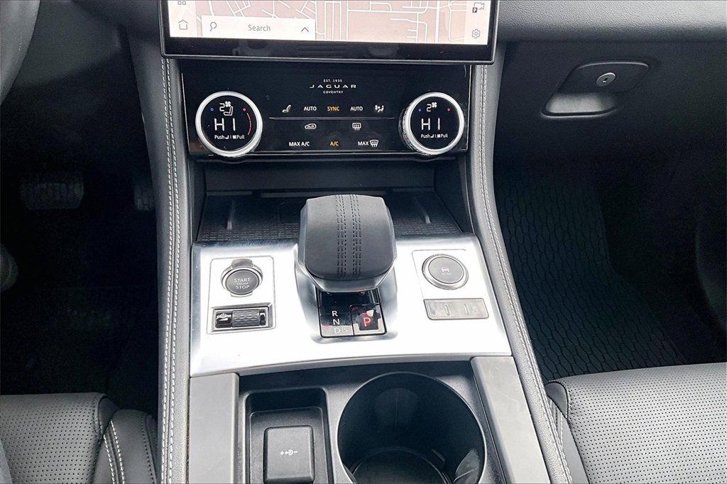 Certified 2025 Jaguar F-PACE R-Dynamic S image 24