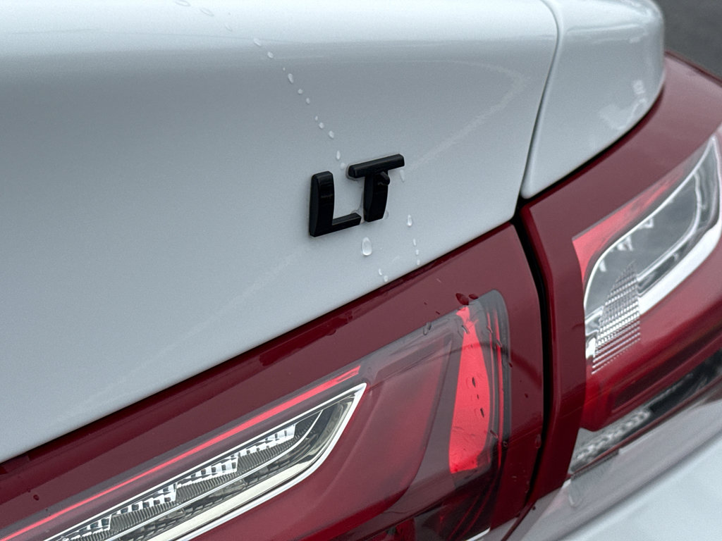 Used 2023 Chevrolet Malibu LT w/ Sport Edition FWD image 8