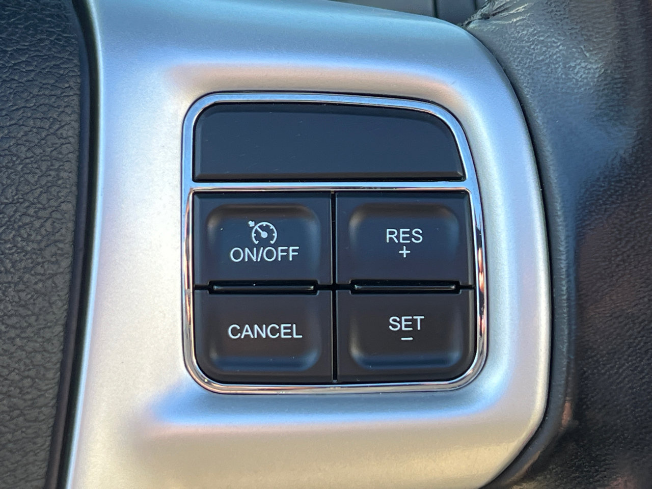 Used 2012 Chrysler 200 Touring image 31