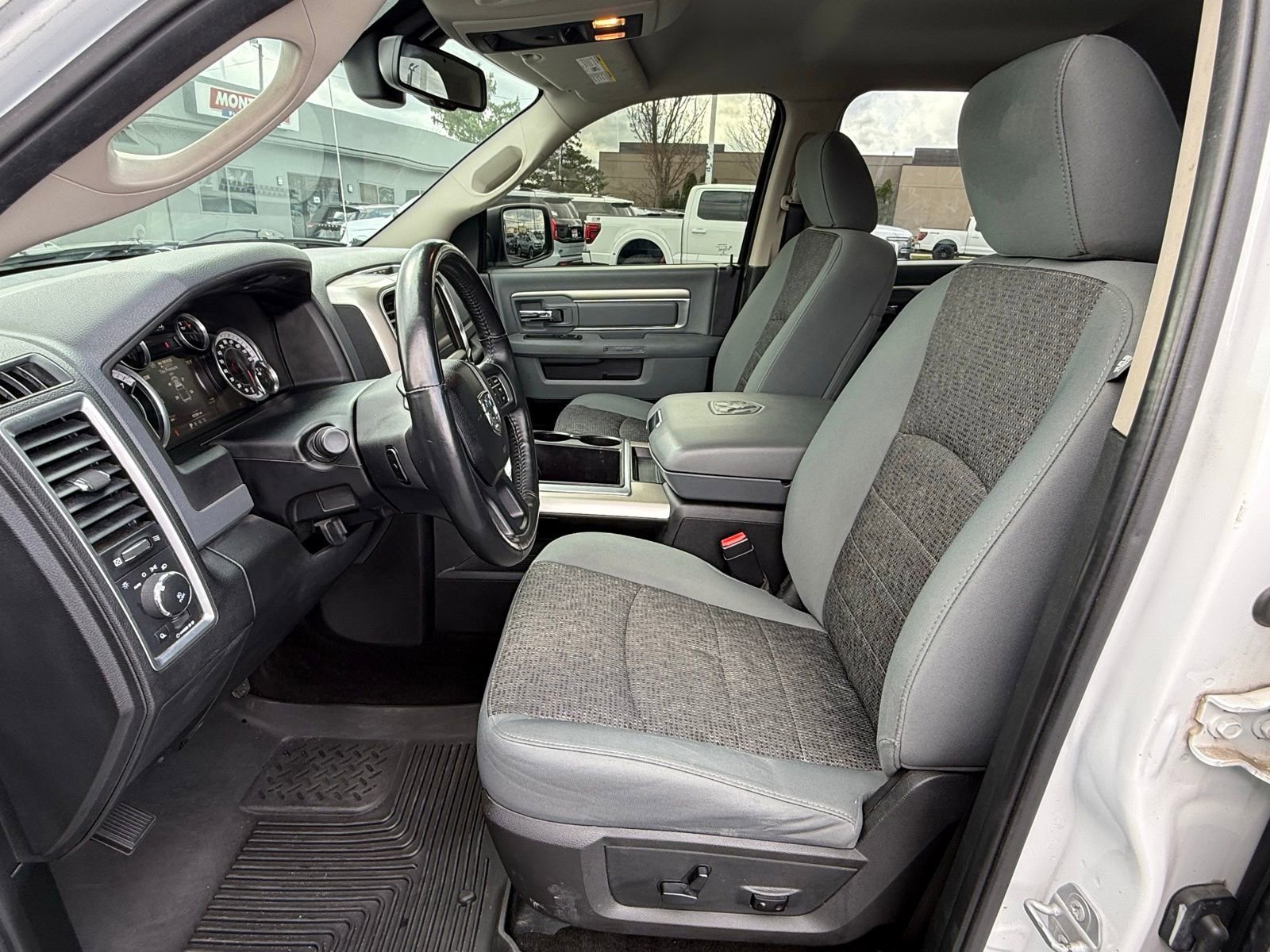 Used 2015 RAM 1500 Big Horn image 12