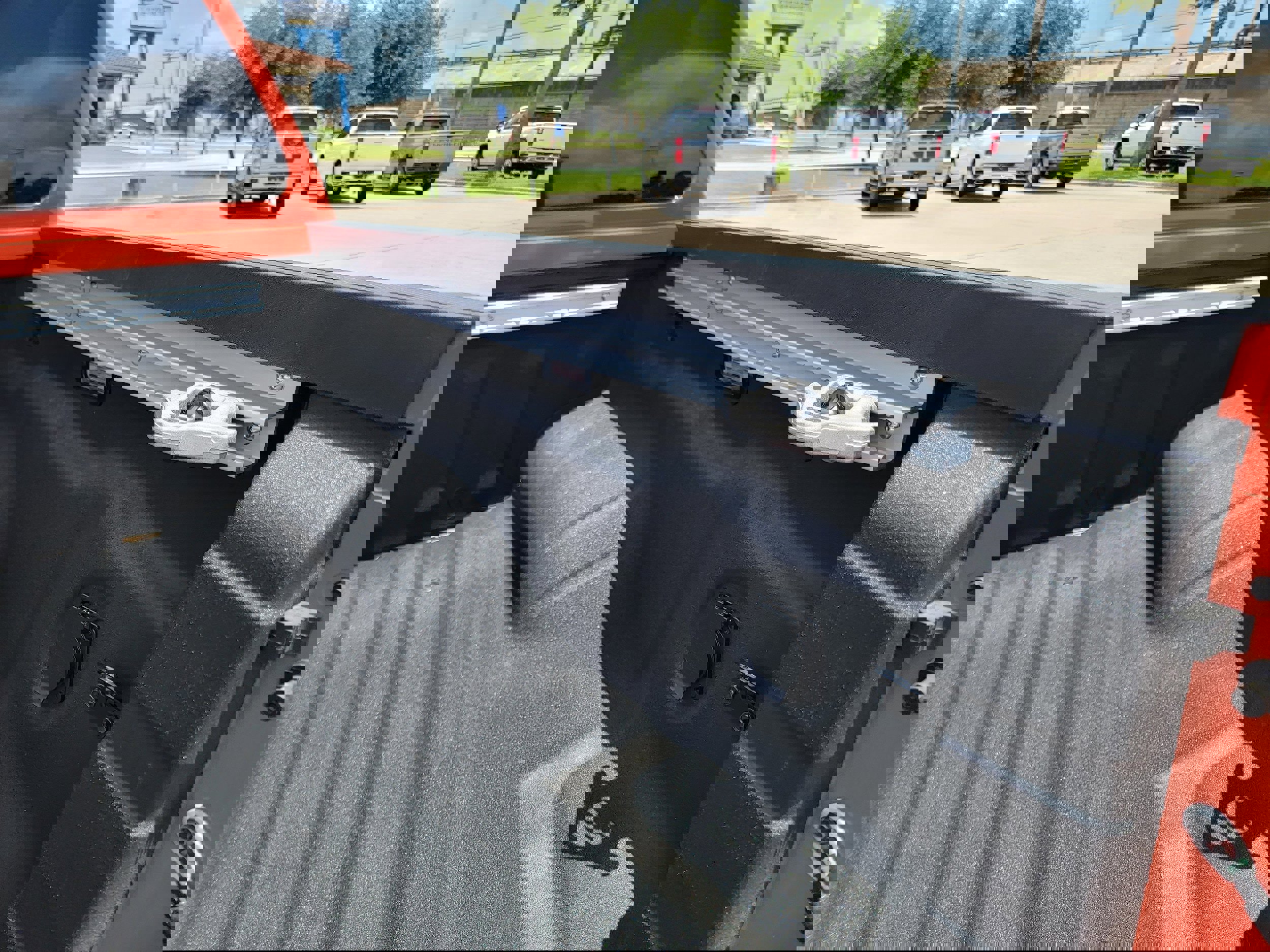 Used 2025 Nissan Frontier PRO-4X w/ Pro Convenience Package image 36