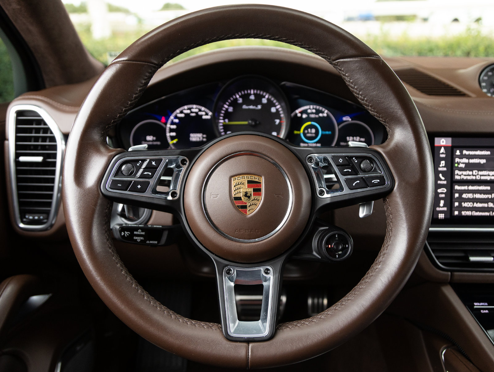 Certified 2020 Porsche Cayenne Turbo S AWD/4WD image 13
