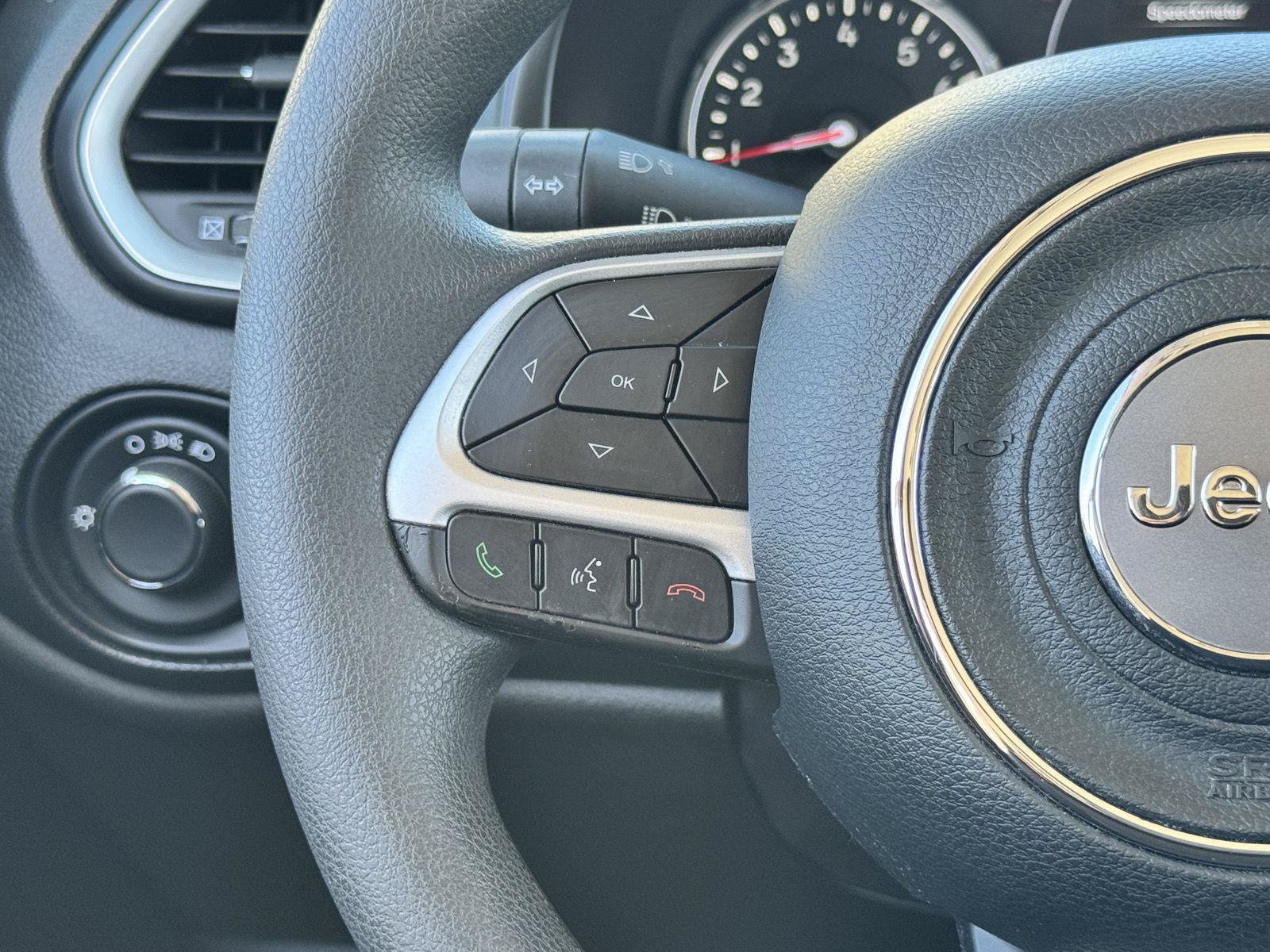 Used 2020 Jeep Renegade Sport FWD image 17