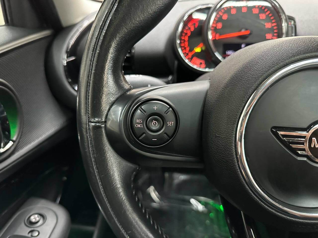 Used 2019 MINI Cooper Clubman image 21