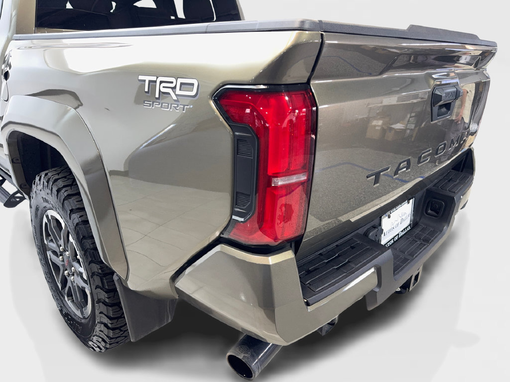 Used 2024 Toyota Tacoma TRD Sport RWD image 19