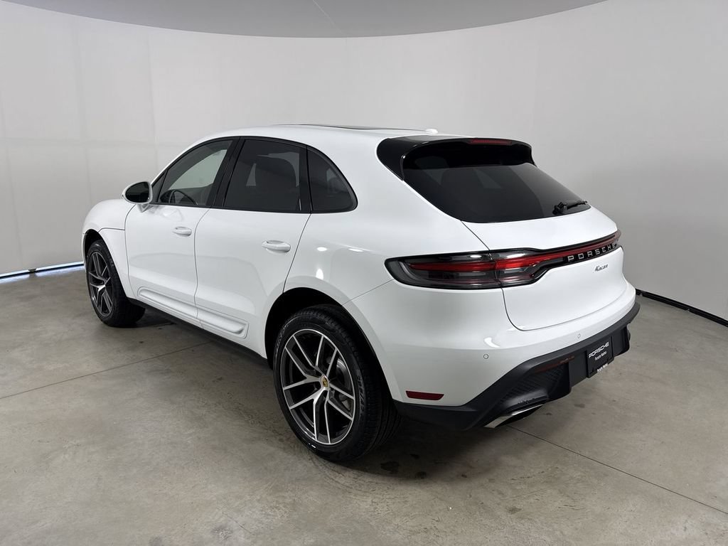 New 2026 Porsche Macan AWD/4WD image 3
