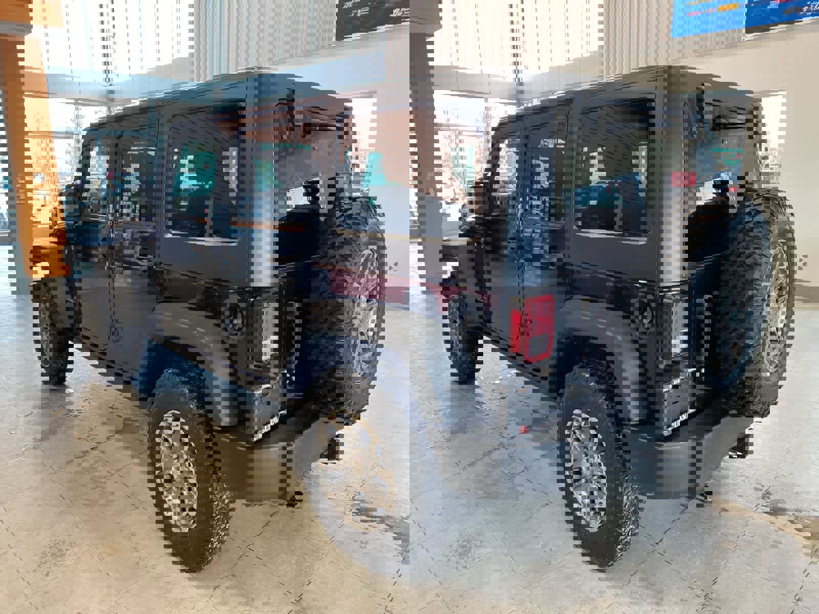 Used 2016 Jeep Wrangler Unlimited Rubicon w/ Dual Top Group image 3