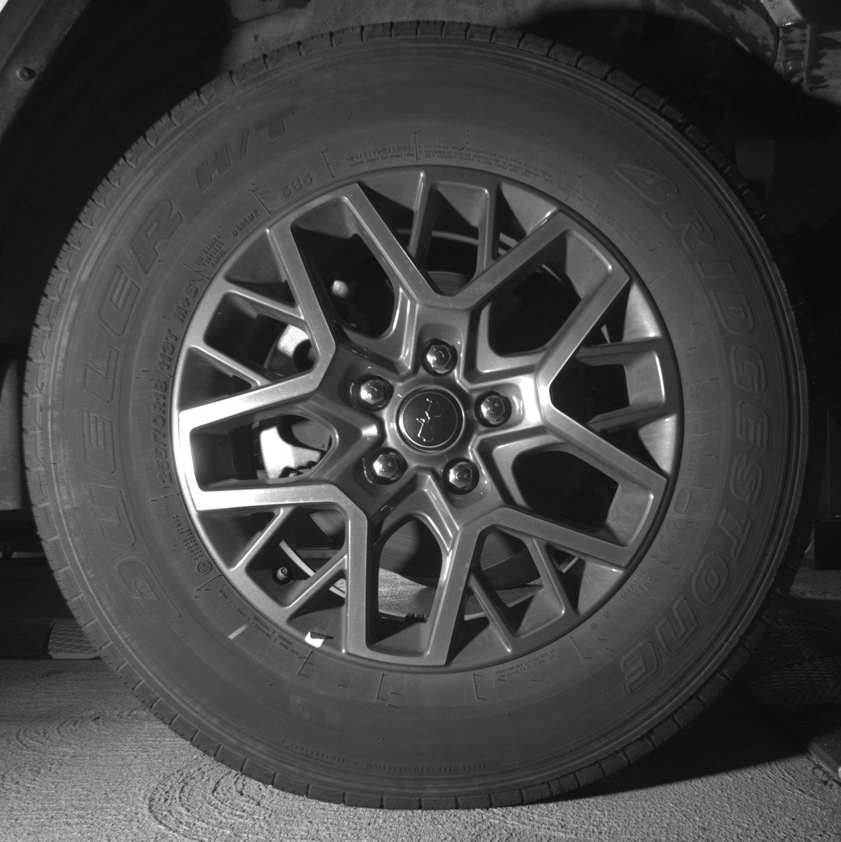 Used 2025 Jeep Wrangler Sahara AWD/4WD image 13