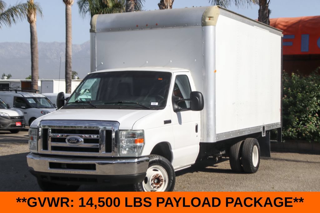 Used 2016 Ford E-450 and Econoline 450 Super Duty w/ Power Windows & Locks Group RWD image 4