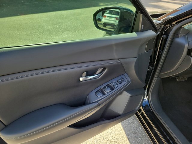 Certified 2022 Nissan Sentra SV image 23